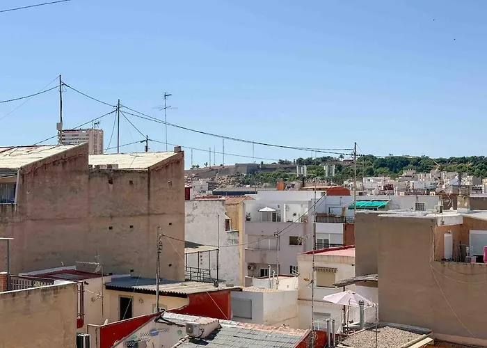 Precioso Atico Centenario Entre Dos Castillos * Alicante